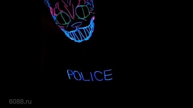 Худи с неоновыми надписями