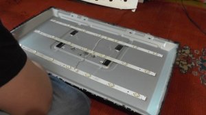 Erisson 32les70t2, нет подсветки. Бюджетный ремонт, замена светодиодов и уменьшение тока инвертора