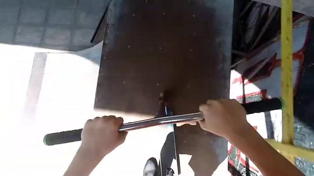 VLOG|ТРЮКИ В СКЕЙТПАРКЕ смотреть онлайн