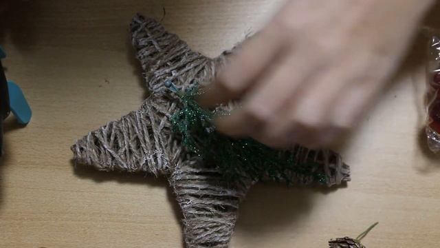 DIY : Переделка старых новогодних украшений/ Реставрация новогодних украшений/Chritmas Tree смотреть онлайн