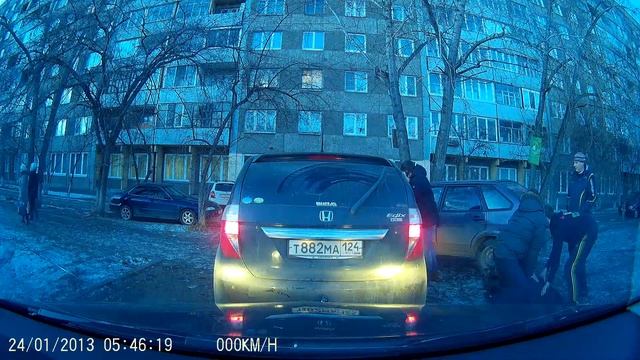 Поймали пьяного... Красноярск ул. Павлова 60 смотреть онлайн