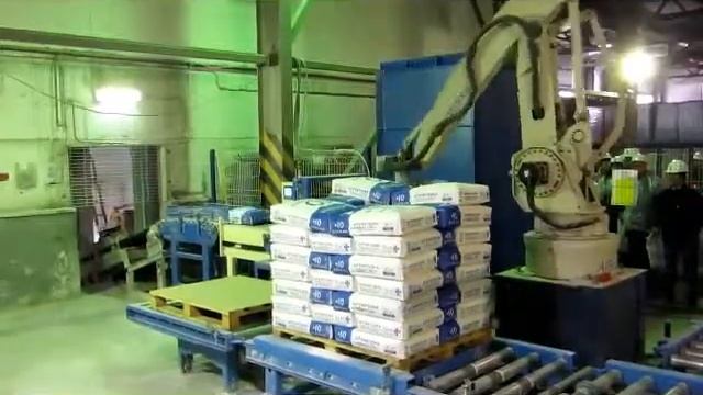 ВЕРИ Робот паллетайзер Columbia OKURA A 1800 V