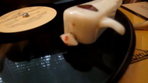 Проигрыватель«Концертный» и радиограммофон«Юбилейный» вместо усилителя пластинка на 78 оборотов ССС