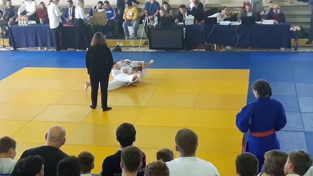 Елец. 08.10.2022 г. до 52 кг, 1-ая схватка часть 1.mp4