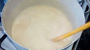 КАК ПРИГОТОВИТЬ ДОМАШНЮЮ СГУЩЕНКУ. Всего два ингредиента!