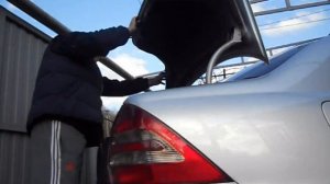 как открыть багажник без пульта Mercedes W203