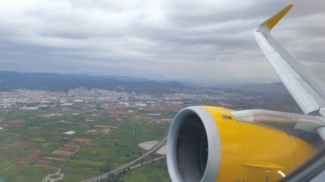 TRIP REPORT | Vueling | 200km On Airbus A321! ツ | Barcelona To Mallorca