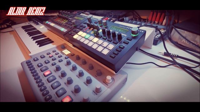 MC-101 - TR-6S - Cycles Create a Compleet Song - 80's Miami Revive - With Breakdown of used Sounds смотреть онлайн