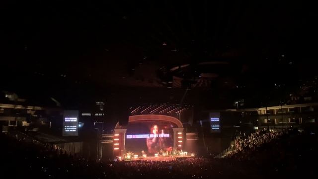 Kacey Musgraves-Dreams (Oracle Arena) смотреть онлайн