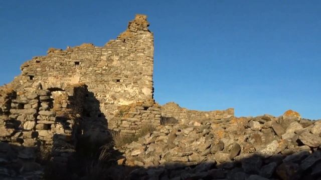 КАТАЛОНИЯ ПЕШКОМ / СВЯТОЙ ГРААЛЬ КАТАРЫ ЗАКОЛДОВАННЫЙ  КЛАД ГОРНЫМИ ТРОПАМИ ВОСТОЧНЫХ ПИРЕНЕЙ