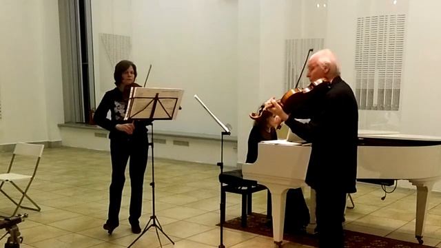 Игорь Фролов. Шутка-сувенир (скрипка, альт и фортепиано) смотреть онлайн