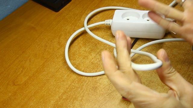 Педаль-переключатель с Алиэкспресс. Подключение через удлинитель к дремелю для удобства работы. смотреть онлайн