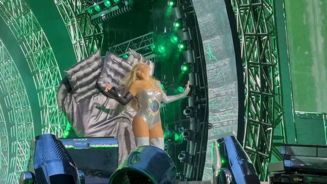 Beyoncé - COZY, ALIEN SUPERSTAR, SWEET DREAMS [Renaissance World Tour Live Marseille, France) 4K смотреть онлайн