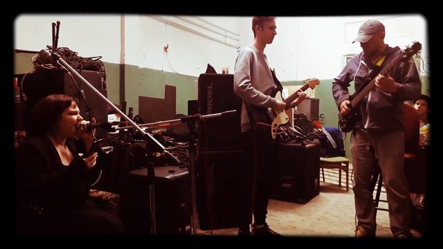 "Малиновая Лада" (Обгоняя иномарку) (Gayazov$ Brother$) смотреть онлайн