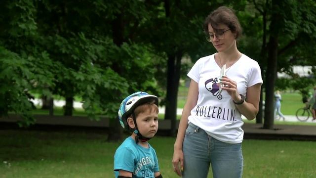 Научить ребенка прыгать на роликах | Школа роликов RollerLine Роллерлайн в Москве смотреть онлайн