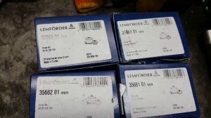 Renault Megane III 1,5 dci Замена сайлентблоков передних рычагов.