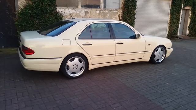 Mercedes E300 Turbodiesel W210 OM606 Taxi