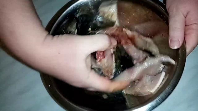 Карп на рисовой подушке! Вкуснее рыбы нет, с овощами и грибами в духовке! Сразу с гарниром! смотреть онлайн