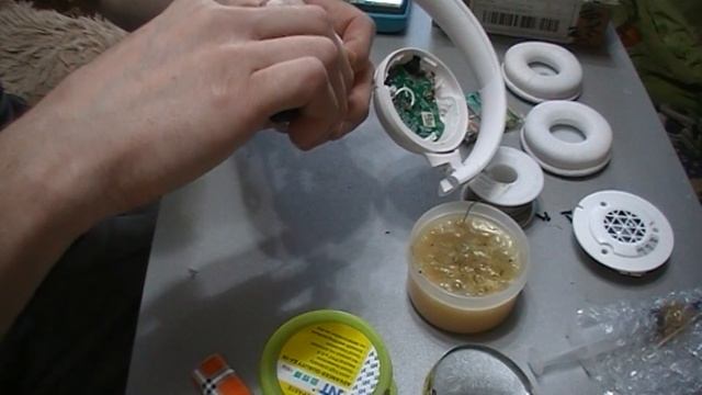 Наушники JBL TUNE 590 BT.Разборка и ремонт. смотреть онлайн