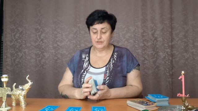 Гадание на картах Таро. Гороскоп все знаки Зодиака с 25 октября по 1 ноября 2021 г. смотреть онлайн