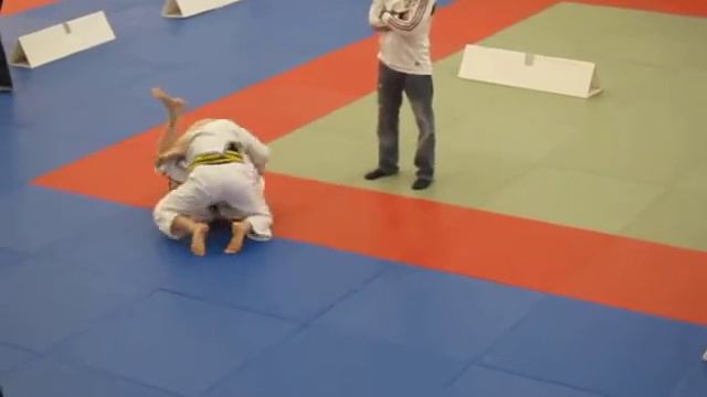Kat Gibson - English BJJ Open 2011 (Fight 2) смотреть онлайн