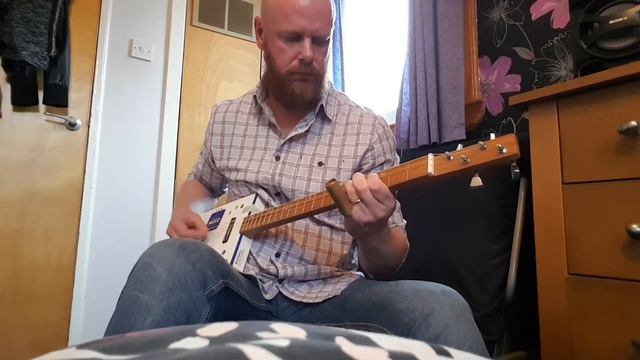 I Got Mine on Cigar Box Guitar - Black Keys смотреть онлайн