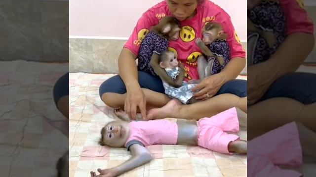 Brother Sovan Feel Very Relaxing & Comfortable While Mom Gently Massaging For Him , смотреть онлайн