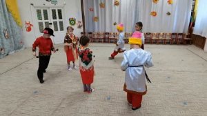 Русский народный танец с ложками "Травушка-муравушка"