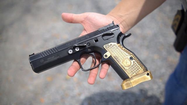 Practice Day with Competition Shooters смотреть онлайн