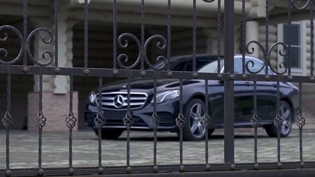 Mercedes E220d 4 matic смотреть онлайн