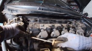 Замена прокладки крышки клапанов Honda Civic 4D 1.8