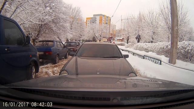 Дерзкий мерс, тонорованый лобаш, четкий мужик смотреть онлайн