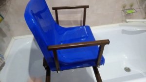 Поворотное кресло в ванную для людей с ограниченными возможностями