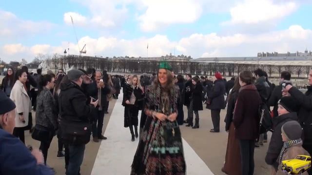 FASHION WEEK PARIS ANNA DELLO RUSSO смотреть онлайн