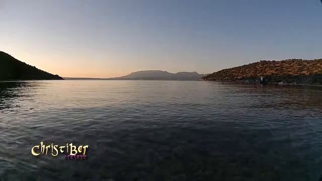 Звуки моря [4] /Шум морских волн/Релаксация/Sounds Of The Sea [4] /sound Of Sea Waves/Relaxation.