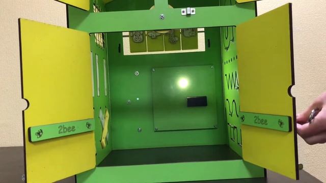 Бизиборд домик 2bee. Смотреть обзор смотреть онлайн