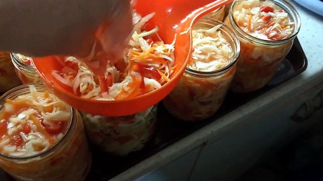 Вкусный хрустящий салат на зиму. смотреть онлайн