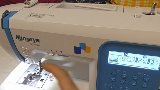 Minerva DecorExpert Sewing Machine (Unboxing, First tryout) смотреть онлайн