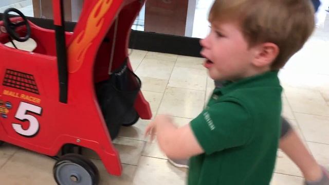 Liam Hamilton - Meltdown At The Augusta Mall: "My Eye Ball!" смотреть онлайн