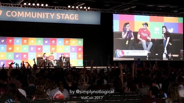 I DIDN'T GET KICKED OUT OF VIDCON *not clickbait* | Simply Nailogical goes to VidCon 2017 смотреть онлайн