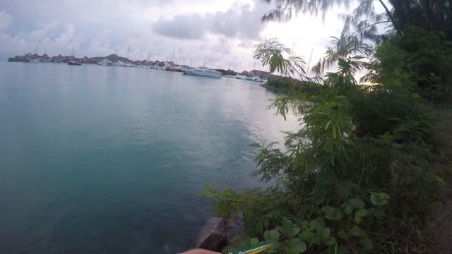 Seychelles (Mahé)Fishing from the coast part 5. Сейшельские острова( Маэ) Рыбалка с берега часть 5. смотреть онлайн
