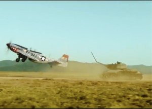 Как танк за самолётом гонялся