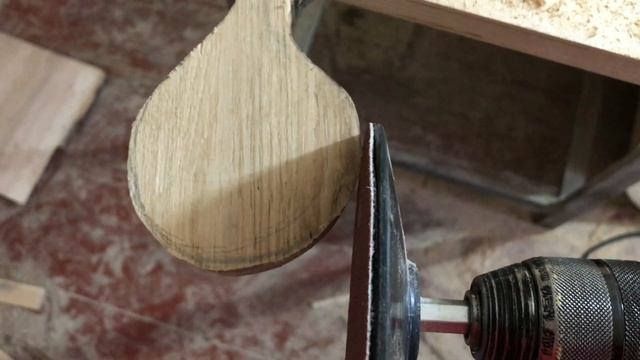 РАЗДЕЛОЧНАЯ ДОСКА ИЗ ДУБА!!! Своими руками из дерева без ленточной пилы смотреть онлайн