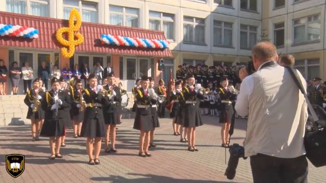 День знаний в здании 1 смотреть онлайн