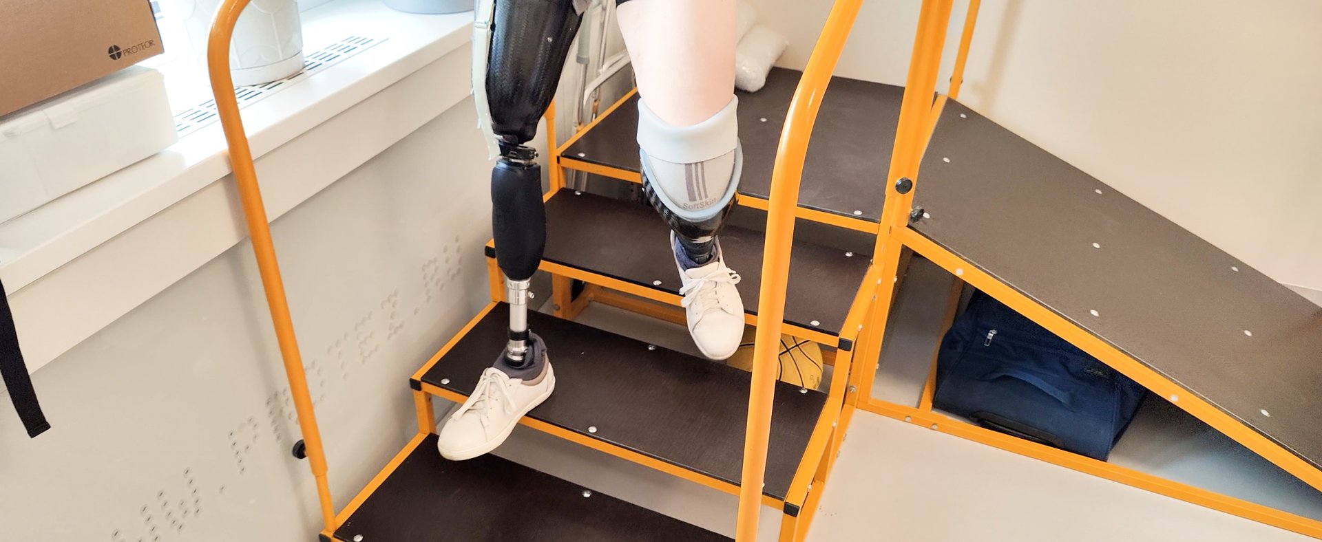 Микропроцессорные коленные модули: "Двойная безопасность" смотреть онлайн