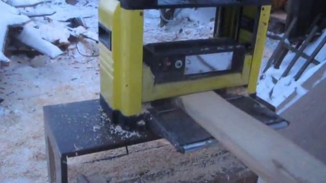 Рейсмус. Как строгать доски на рейсмусе (строгание дерева, рейсмусование)