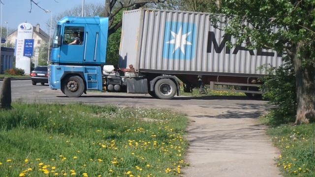 RENAULT MAGNUM смотреть онлайн