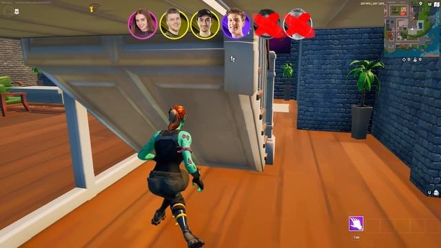 Cheating in PWR Hide & Seek... ft. Preston смотреть онлайн