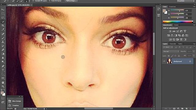 Como cambiar el color de ojos en Photoshop CS6 | Tutorial Estilo Profesional смотреть онлайн