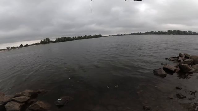 Фидерная рыбалка в устье Десны.Клев карася,густеры,подлещика. смотреть онлайн
